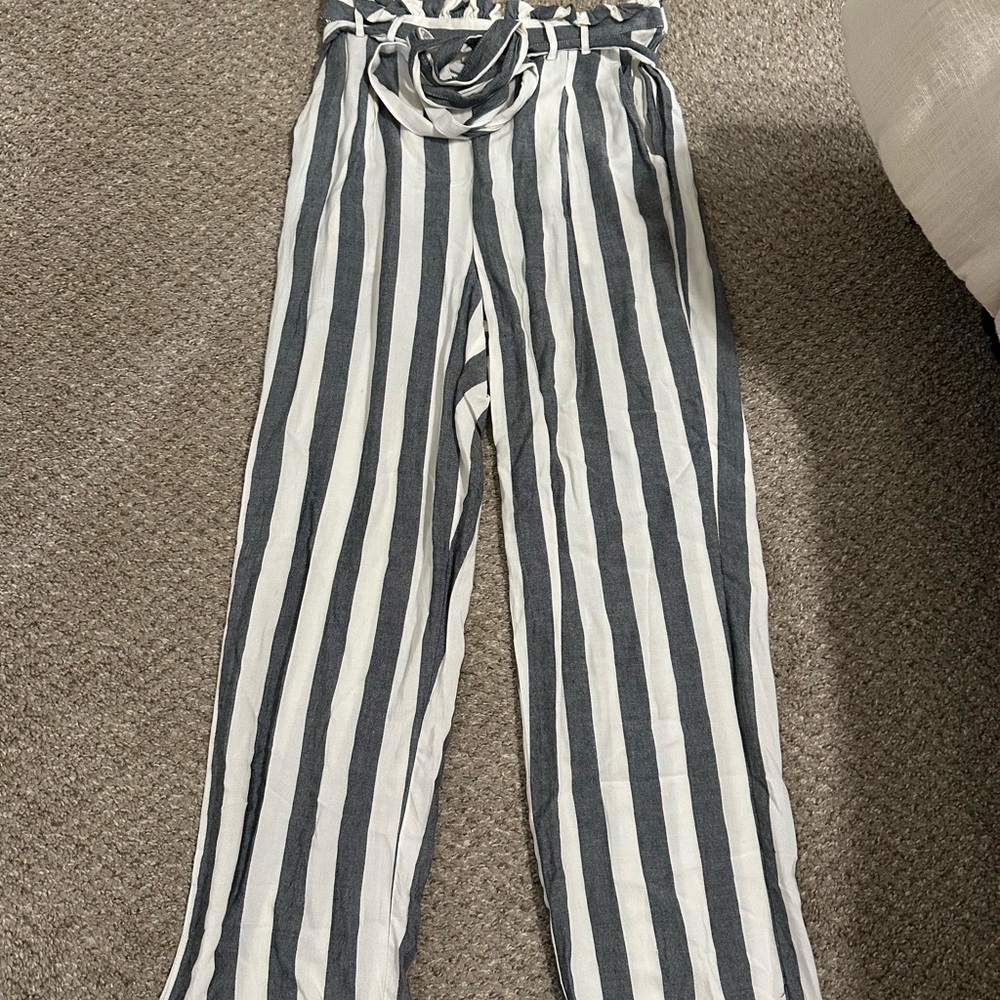 Chic Striped Wide-Leg Pants with Belt